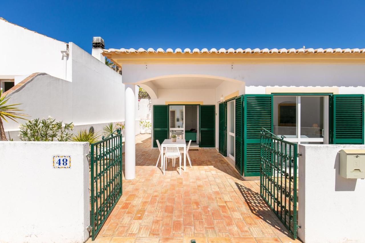 Cozy And Sunny Villa Just Some Steps From The Sea Praia Da Luz Exterior photo